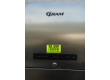Gram koelkast met nieuwe aggregaat.
